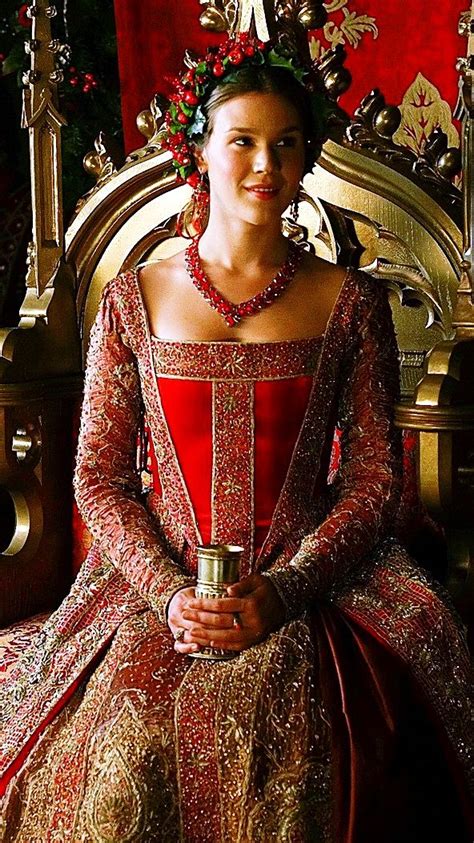 Pin By Leticia Montoya On Screen Costumes Tudor Costumes Tudor Dress Tudor Fashion