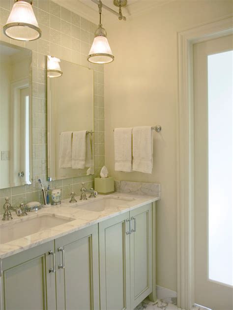 However, deciding on the correct number and spacing for your recessed lighting can be tricky. Bathroom Lighting Fixtures | Houzz