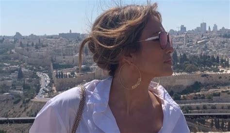 Natalia pasternak participará da cpi do genocídio para. Jennifer Lopes emociona fãs em visita a Israel - ALEF News