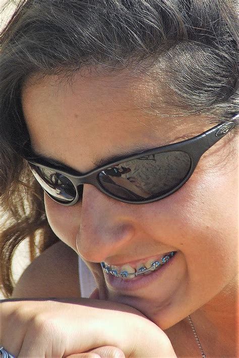 Pin By John Beeson On Girls In Braces In Sunglasses Women Women