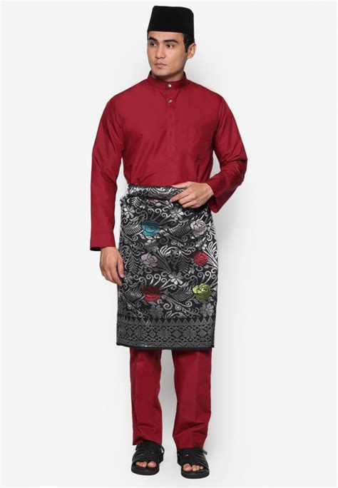 Baju melayu dark red/maroon made using satin crepe, soft, comfortable and cool material which is comfortable for baby. Baju Melayu Moden Amar Amran - Italian Cotton (Maroon ...