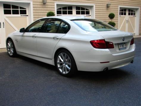 Purchase Used Bmw 5 Series 535ix Awd Alpine White With Venetian Beige