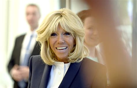Supportive yet discreet, strong but without ambition, the president's wife is a huge hit in a country which reveres alluring older women. Brigitte Macron va jouer dans une série TV | CNEWS