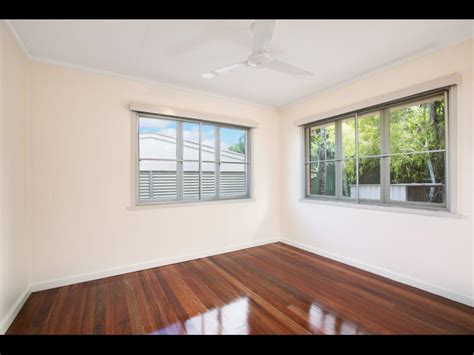 Timber flooring gold coast spotted gum engineered can be installed as floating floor or glue down, huge open living area. QLD Spotted Gum - Sydney Timber Flooring