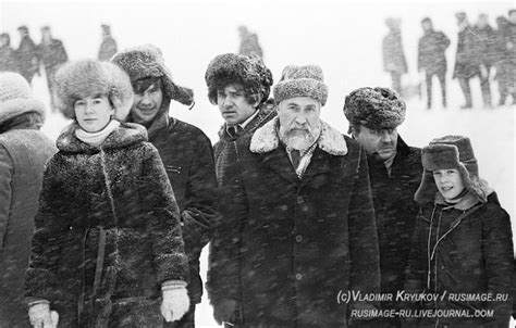 СССР разных лет на фотографиях Владимира Крюкова Назад в СССР Back