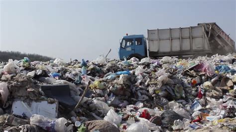 3535 Garbage Truck Transported And Disposed Trash On The Landfill