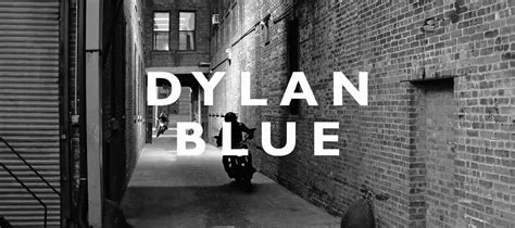 Versace's dylan blue is a confusing jumble that actually works.kind of. Versace Dylan Blue, l'expression de la force d'un homme ...