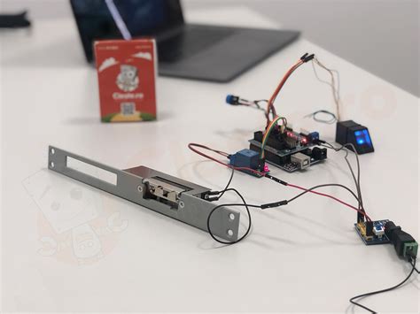 Sistem De Acces Cu Arduino I Senzor Amprent Atelier