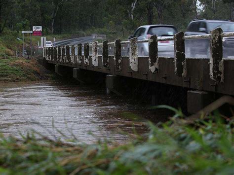 Five Rescued In Qld Floods As Rain Eases Dairy News Australia