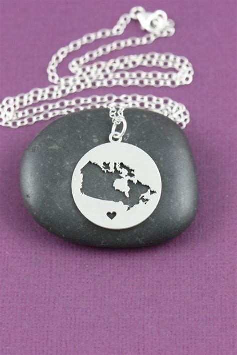 Beautifully Tasteful Pieces Of Jewelry To Wear Your Love For Canada