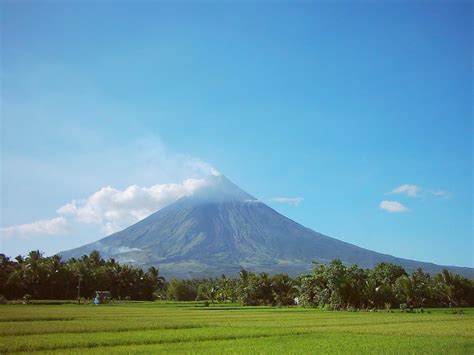 Mayon Volcano Clipart