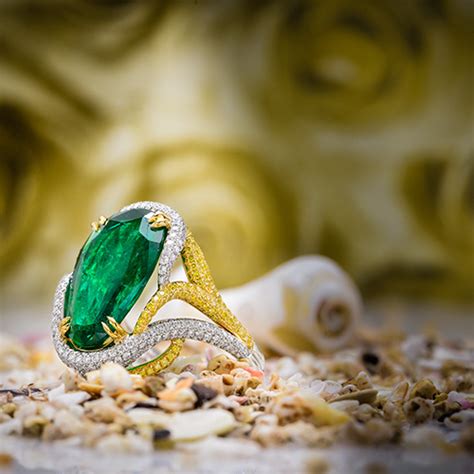 The 5 Most Expensive Pieces Of Emerald Jewelry In The World