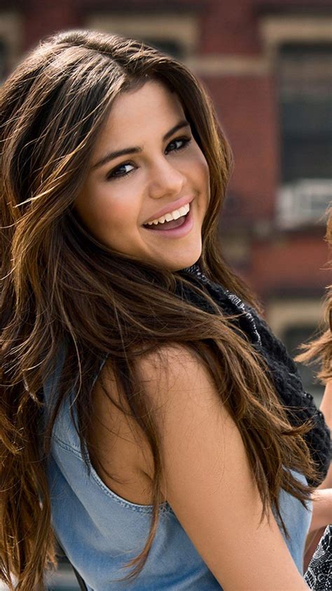 Selena Gomez Look At Her Now Wallpapers Wallpaper Cave