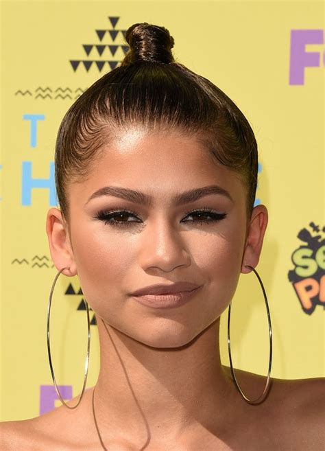 Zendayas New Haircut Is Her Most Laid Back Style Yet — Photo