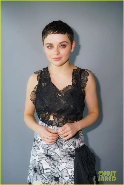 Joey King Wears Chic Outfit For Deadlines Contenders Event Photo