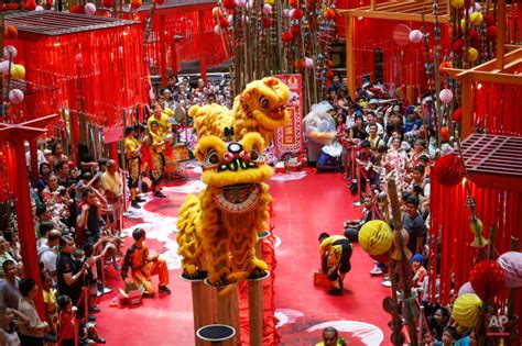When is malaysia chinese new year celebrated ❤️find out the date of 2020 chinese new year in malaysia from here. Lion Dance | Magical Wonderlande