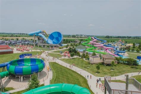 15 Waterparks In Illinois That Are Pure Bliss Water Park Vacation