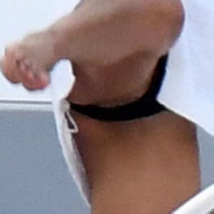 Brooke Burke Pussy Slip And See Through Photos Thefappening Link