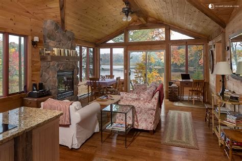 Secure payments, 24/7 support and a book with confidence guarantee Beautiful Cabin Overlooking Stunning Lake in New York