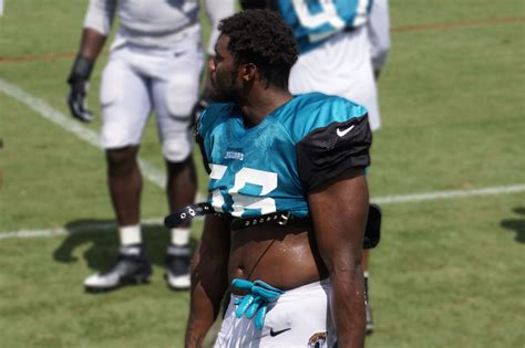 Dante Fowler Jr Suspended Game For Violating Nfl Personal Conduct Policy Generation Jaguar