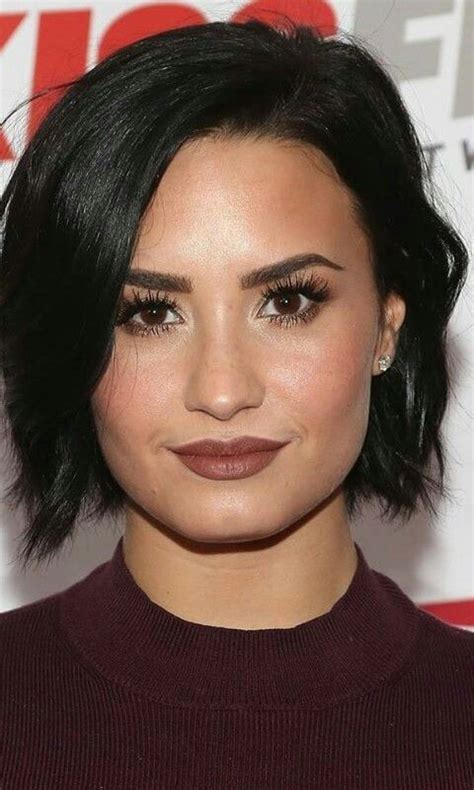 Demi lovato's new haircut is actually a wig. Demi Lovato | Demi lovato hair, Demi lovato short hair ...