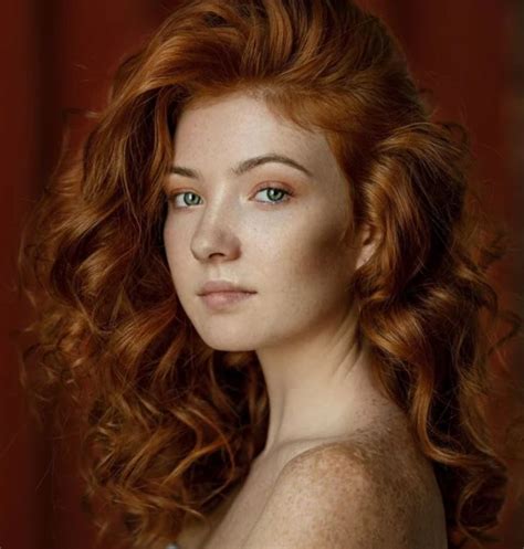 Pin By Mloc On Bk Red Hair Green Eyes Red Curly Hair Red Hair Woman