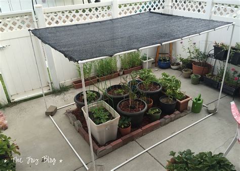 DIY: Freestanding Shade Canopy for Garden | THE JOY BLOG