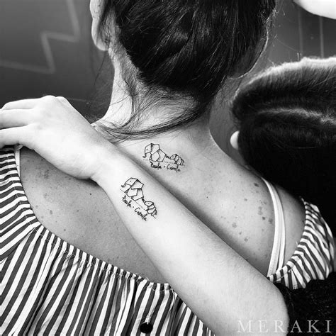 Elefante Y Nombre Madre E Hija Tatuajes Para Mujeres