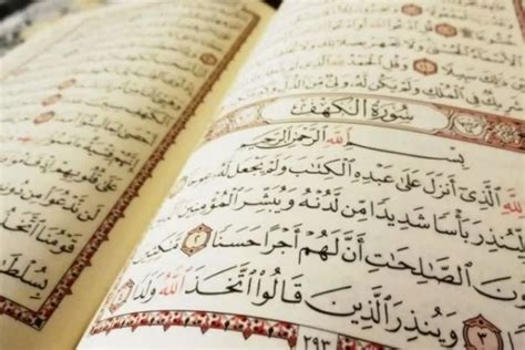 10 Ayat Pertama Surat Al Kahfi Tulisan Arab Latin Dan Terjemahan Serta