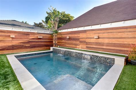 Small Swimming Pool Ideas And Pictures Hgtvs Decorating And Design
