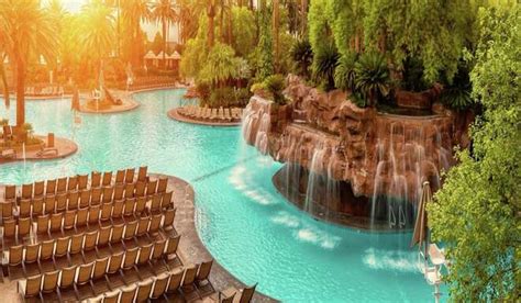 19 Beste Pools In Las Vegas Stunden Cabana Day Bed Strand Lazy