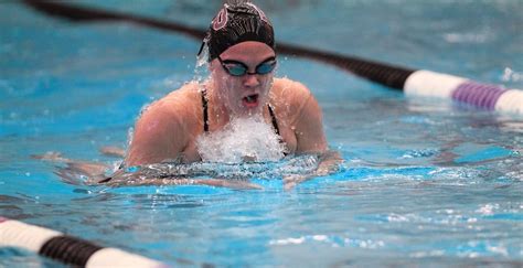 Rachel Munger 2017 18 Womens Swimming And Diving Nyu Athletics