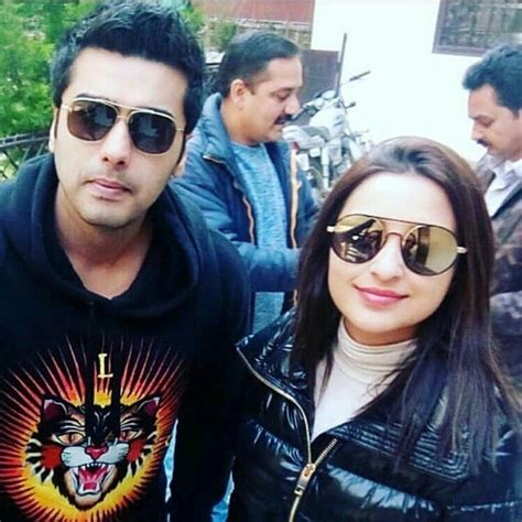 4,415 likes · 17 talking about this. Check out Arjun Kapoor sports a clean-shaven look with ...