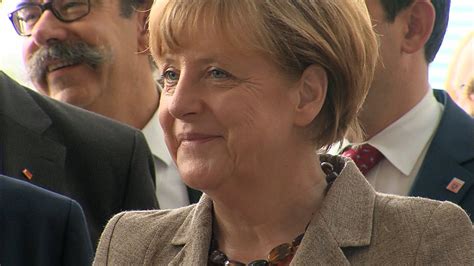 Kanzlerin Angela Merkel Besucht Schule In Groß Gerau Youtube