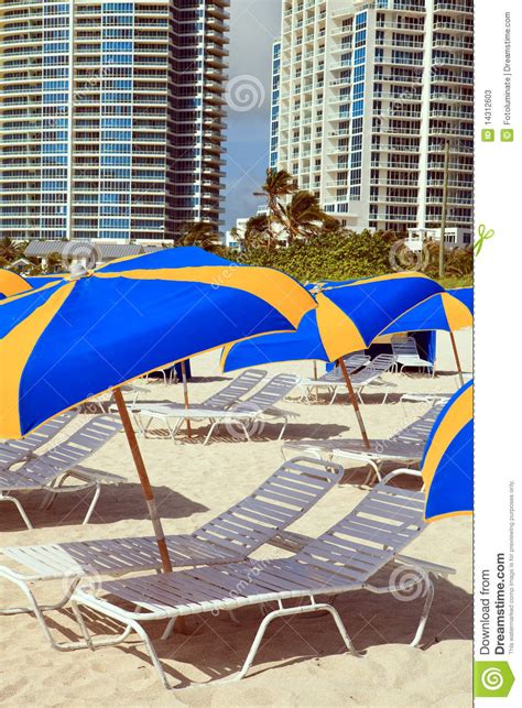 South Beach Umbrellas And Lounge Chairs Stock Image Image Of Tanning Vacation 14312603