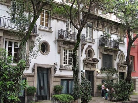Casa de colonias sant julià. Cultura y Diseño I: Colonia Roma
