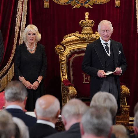 King Charles Iii Ushers In A More Informal Transparent Monarchy Wsj