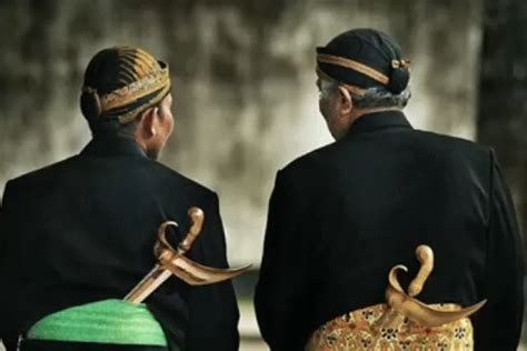 Jadi Suku Paling MendominasI Inilah 7 Kebiasaan Orang Jawa Yang Patut