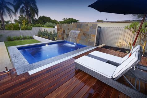 One Of Our 47m Ultimate Plunge Pools With A Water Feature Location Bateman Perth Wa Inground