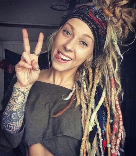 Pin By Ellie On Shades Of Hippie Dreads Girl Dreadlocks Girl Hair