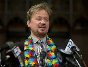 pastor frank schaefer to keep job after he officiated at his gay son s wedding daily mail online