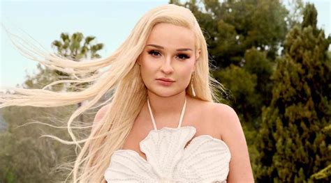SI Swimsuit Cover Model Kim Petras Says Posing For The Issue Provided Huge Confidence