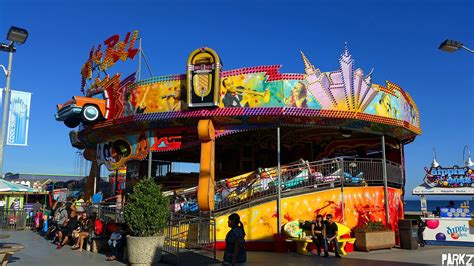 Rock N Roll Flat Ride At Santa Cruz Beach Boardwalk Parkz Theme