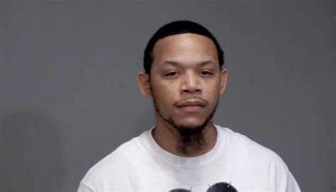 joliet man arrested after struggle with police 1340 wjol