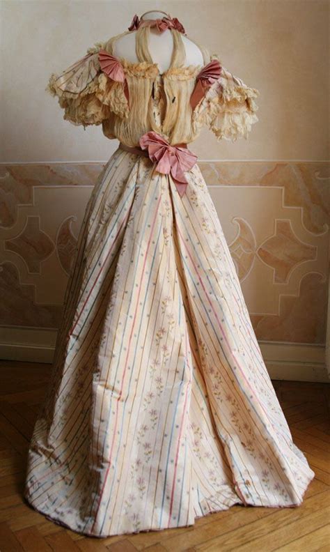 Awesome Bodice Historical Dresses Vintage Gowns Victorian Fashion