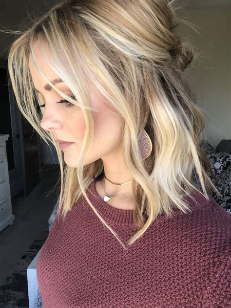 Shoulder Length Blonde Hairstyles Tips And Inspiration Homyfash