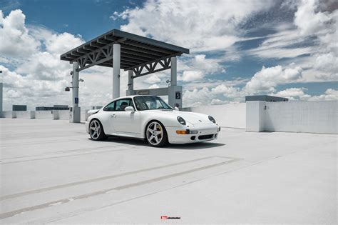 Porsche 993 Turbo On Hre 305m Gallery Wheels Boutique