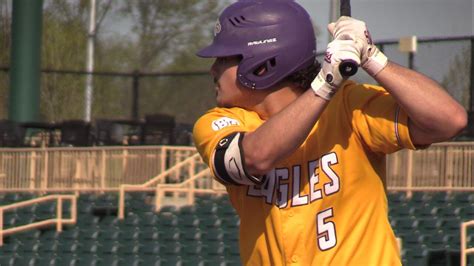 Swc Baseball Champ Avon Caps Regular Season Title Run With 6 1 Win Vs Amherst