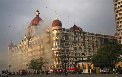 A sun n sand hotel mumbai vendégei élvezhetik a medencét és az árban foglalt reggelit. The Taj Mahal Hotel Mumbai HD Wallpapers - HD Wallpapers Blog