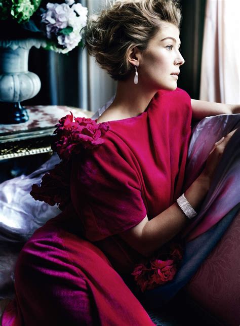 Rosamund Pike Photoshoot For Vanity Fair Magazine February 2015